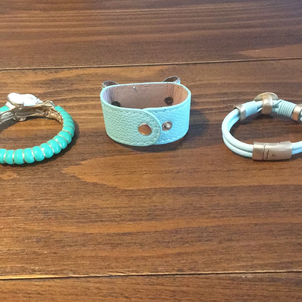 3 bracelets - Picture 3 of 3